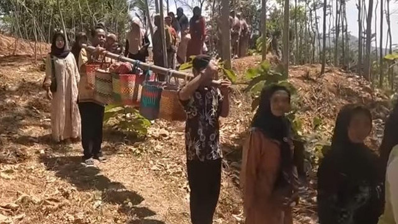 Hajatan mantu di desa terpencil Wonogiri