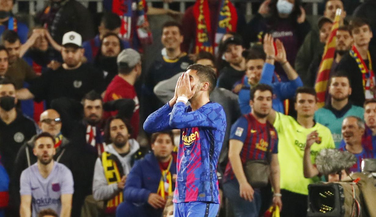 Meski bermain di hadapan pendukung sendiri, pasukan Xavi Hernandez nyatanya gagal memanfaatkan banyak peluang dan dipaksa bermain imbang 1-1. (AP/Joan Monfort)