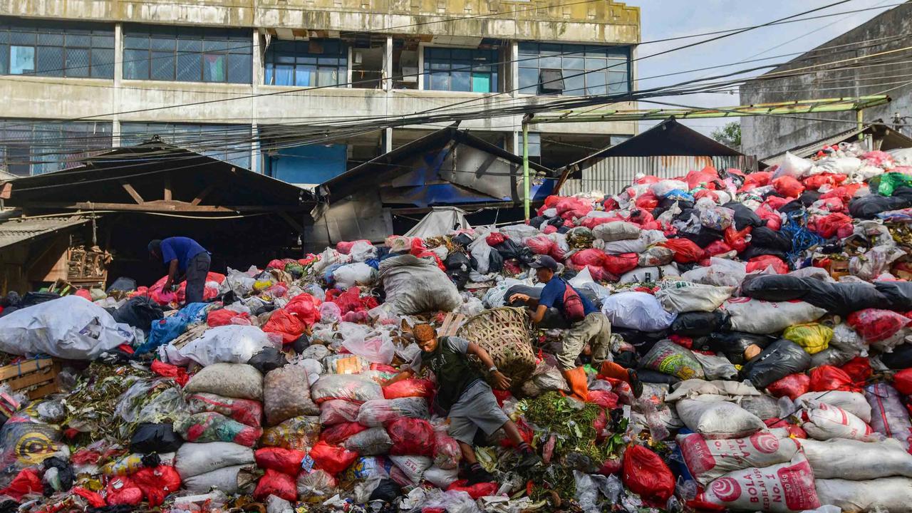FOTO: Krisis Sampah Masih Terjadi di Tangerang Selatan