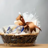 parcel lebaran/shutterstock