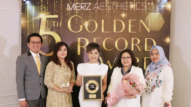 Golden Record Award