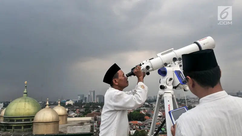 Tim Hisab Rukyat Jakarta Memantau Hilal Satu Ramadan