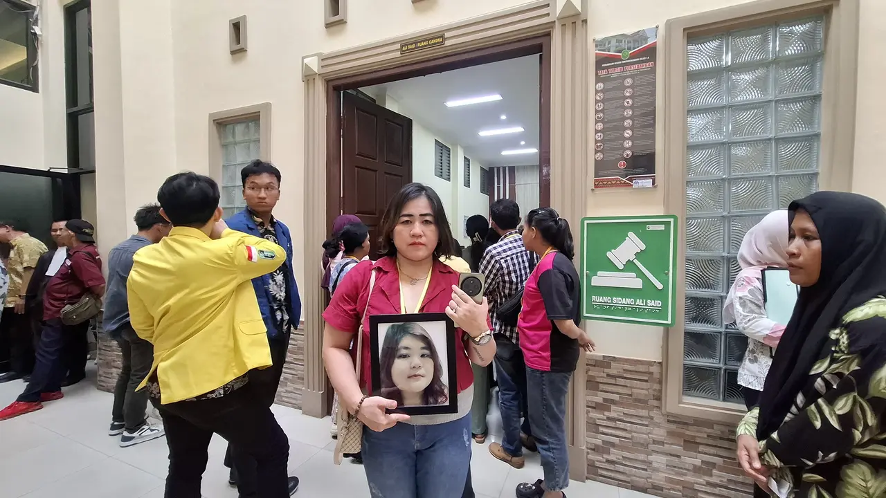 Sidang kasus pembunuhan mantan istri di Lampung. (Liputan6.com/Ardi Munthe)
