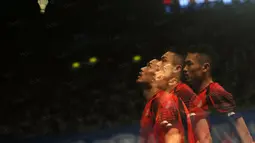 Lin Dan  yang saat ini berada pada peringkat ke-3 Dunia kalah dari pemain muda Indonesia, Jonatan Christie 21-12,21-12 pada laga Indonesia Open 2016 di Istrora Senayan, Jakarta, Kamis (2/6/2016). (Bola.com/Nicklas Hanoatubun)
