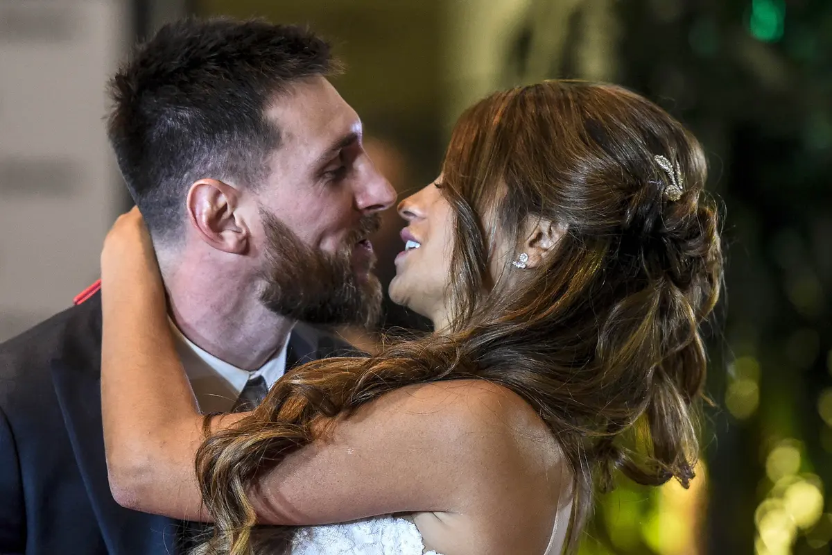 FOTO: Kemesraan Lionel Messi usai Resepsi Pernikahan