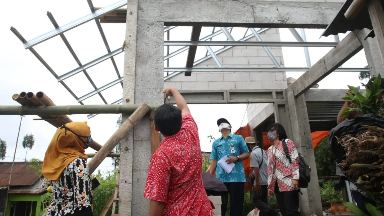 Warga Purworejo Dapat Hunian Tahan Gempa