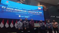 Pencatatan perdana saham PT Jasa Berdikari Logistics Tbk (LAJU) pada Jumat, (27/1//2023) (Foto: Liputan6.com/Elga N)