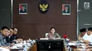 Suasana rapat tingkat menteri di Kantor Kemenko PMK, Jakarta, Kamis (17/5). Rapat tersebut membahas  keamanan jelang Asian Games 2018. (Liputan6.com/Johan Tallo)