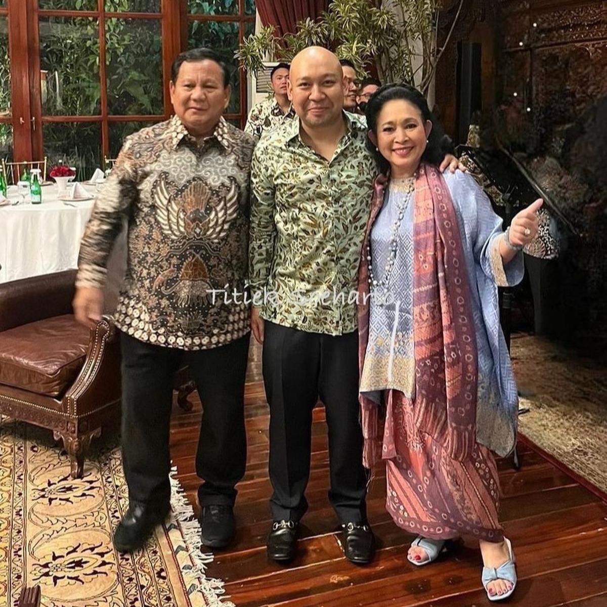 Profil Titiek Soeharto yang Dampingi Prabowo Subianto Bertemu Steven Seagal