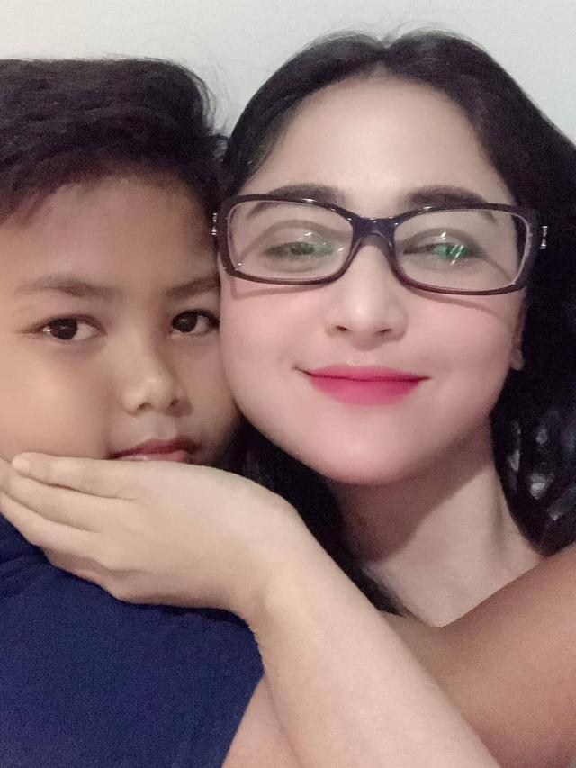 Beranjak Remaja, Ini 6 Potret Felice Gabriel Anak Angkat Dewi Perssik