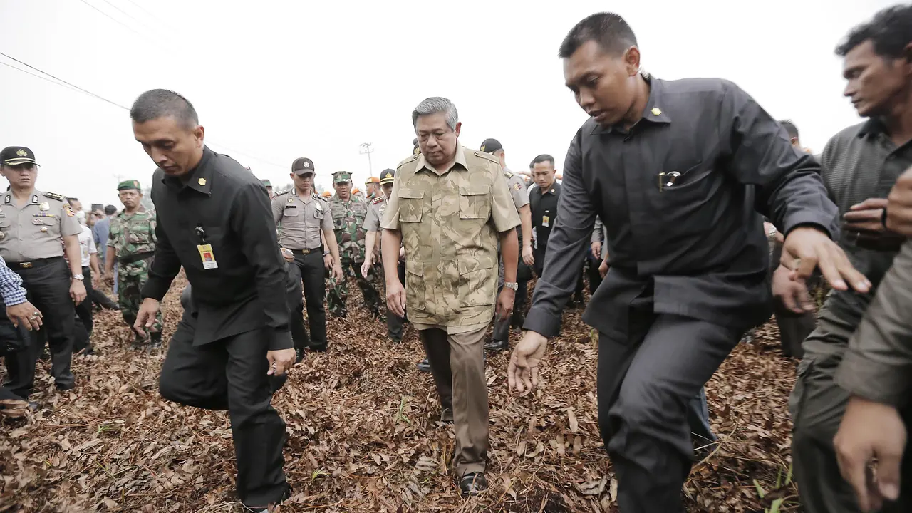 [FOTO] SBY Perintahkan Tangkap Oknum yang Bakar Hutan