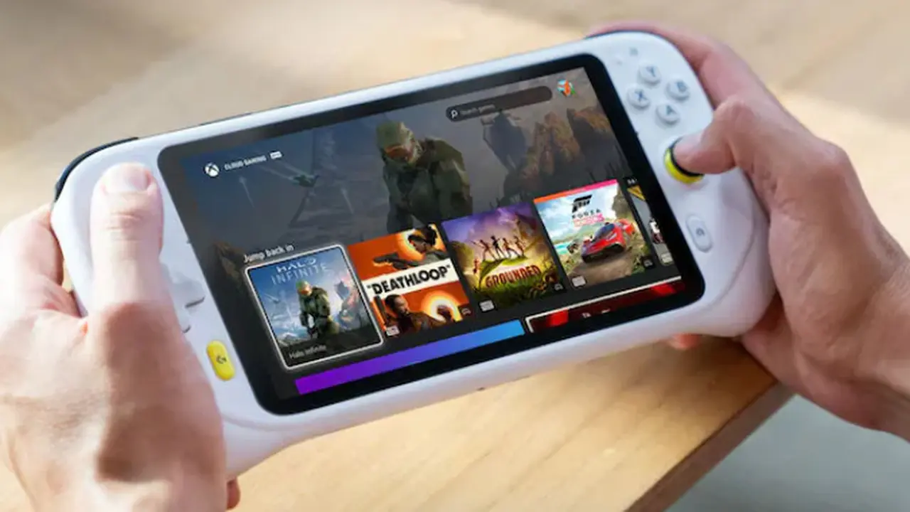 Logitech G Cloud Gaming Handheld