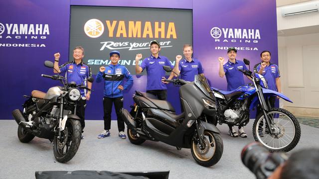 Maverick Vinales dan Valentino Rossi