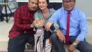 Jerinx SID telah dinyatakan bebas bersyarat. Nora Alexandra, begitu bahagia menyambut sang suami yang keluar dari penjara. (Foto: Instagram/@gendovara)