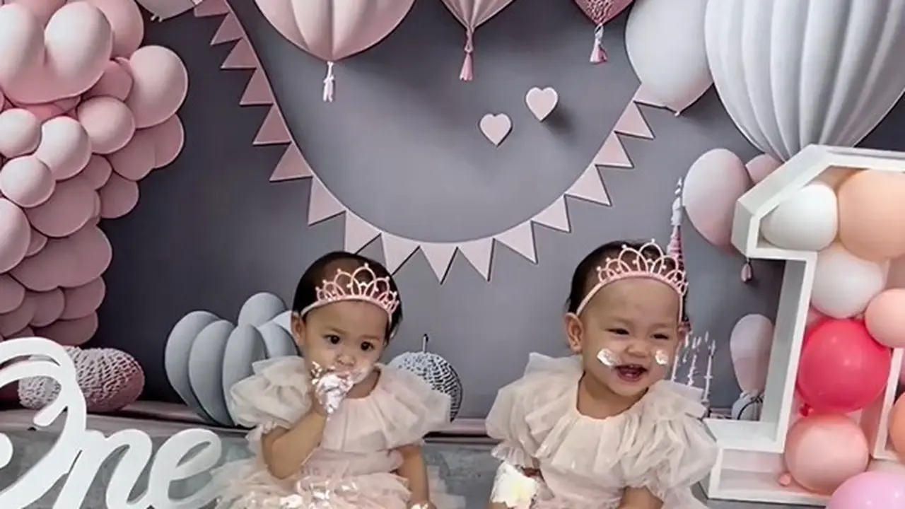 Ultah pertama Alma dan Alsha anak Anisa Rahma