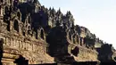 Suasana candi Borobudur saat pagi hari di Magelang, di provinsi Jawa Tengah, Indonesia pada 10 Mei 2016. Setidaknya ada sekitar 70 ribu foto pemugaran Candi Borobudur, 13 ribu foto slide, dan beberapa rol film. (AFP Photo/Goh Chai Hin)