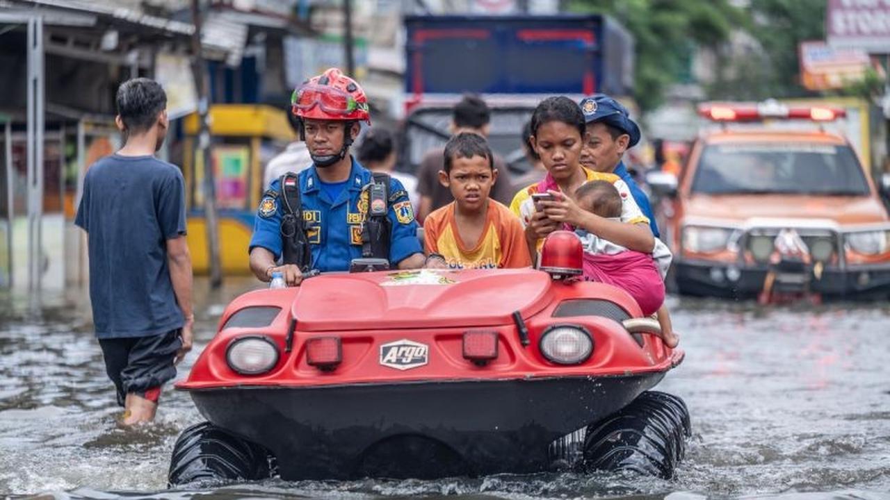 19 RT di Jakarta Masih Tergenang Banjir Jakarta, Ratusan Warga Mengungsi