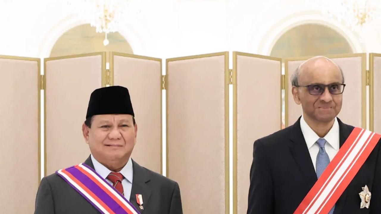 Prabowo Terima Penghargaan Militer Tertinggi dari Pemerintah Singapura