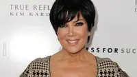 Ibu Kim Kardashian Pacari `Berondong`?