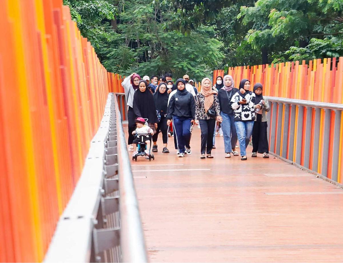 FOTO: Serunya Mengisi Libur Akhir Pekan di Tebet Eco Park