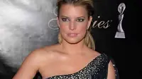 Pernikahan Jessica Simpson Menelan Biaya Rp16 Miliar