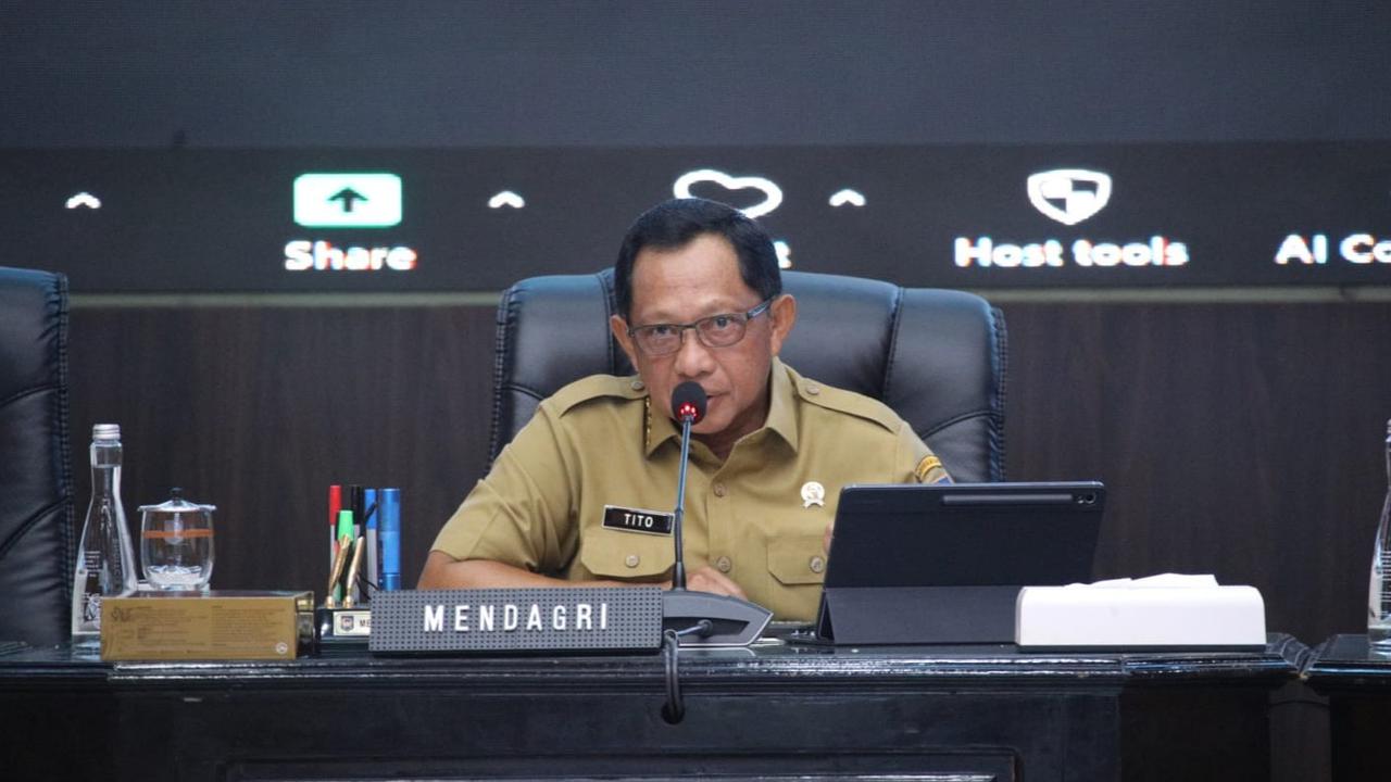 Tito Karnavian Dorong Pemda Gandeng Investor Wujudkan Energi dari Sampah