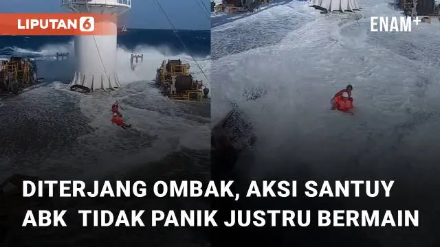 Sebuah kapal diterjang ombak di tengah laut mengundang perhatian