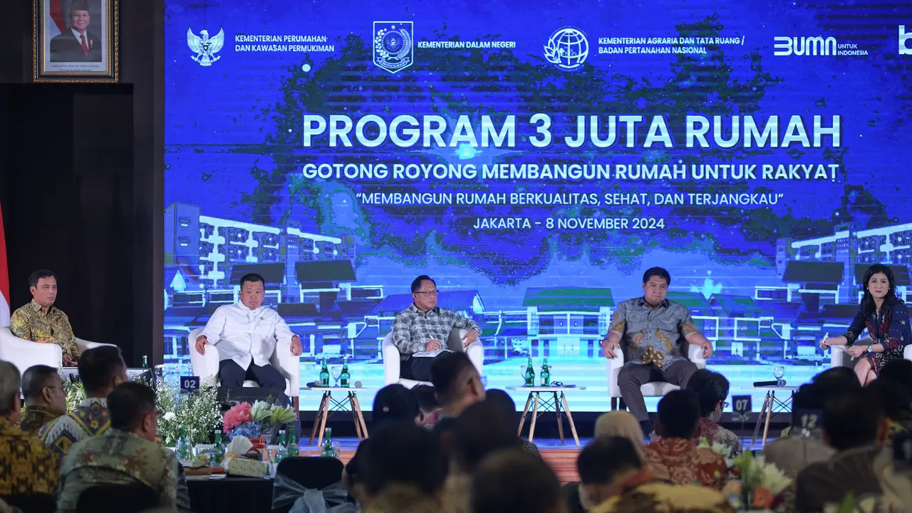 para pejabat dan pemimpin BTN membahas solusi untuk mengatasi berbagai kendala dalam pemenuhan kebutuhan rumah rakyat.