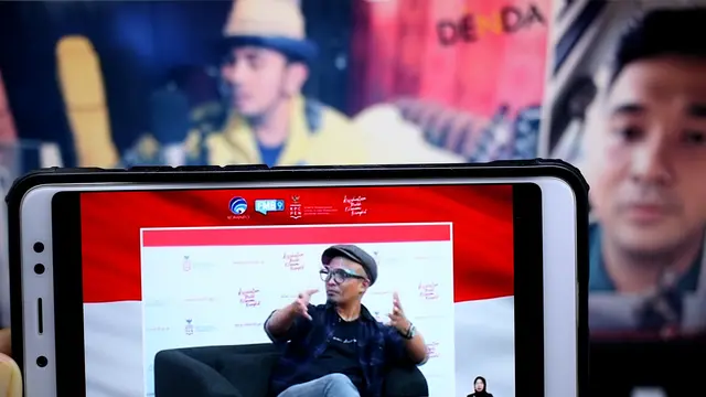Ivan Slank dalam Dialog Produktif yang diselenggarakan oleh Komite Penanganan COVID-19 . (ist)