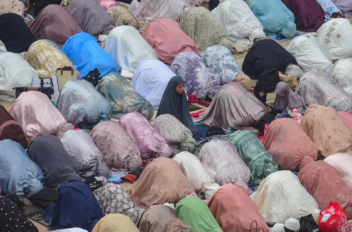 FOTO: Shalat Idul Fitri 1447 Hijriah di Mesjid Kubah Emas Depok Berlangsung Khidmat