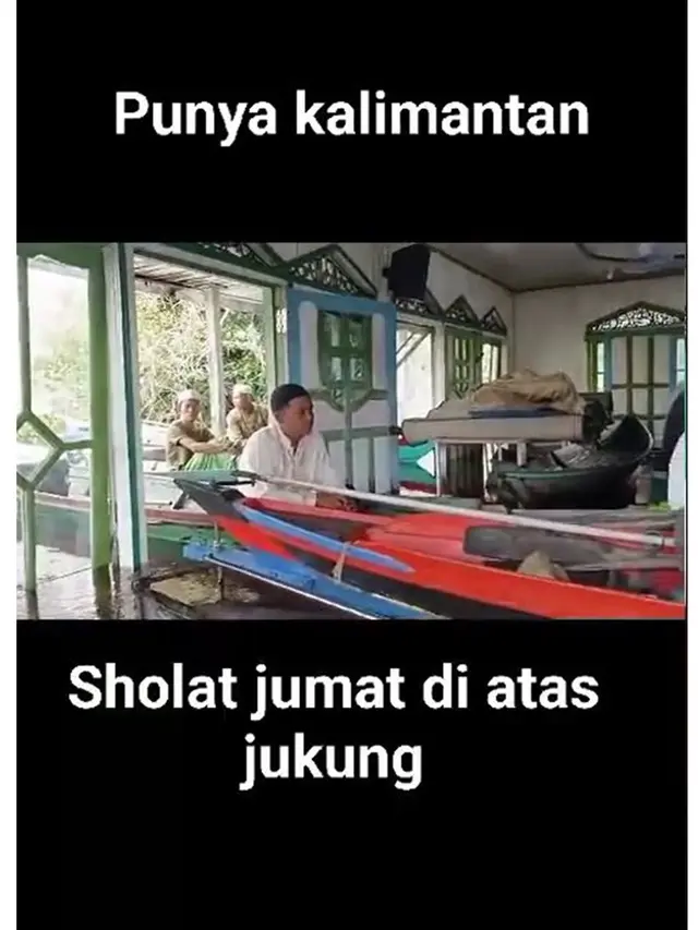 Suasana Unik Salat Jumat di Masjid Terapung, Jemaah Bawa Perahu Sendiri