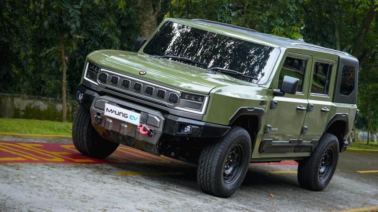 FOTO: Wajah Sangar dan Gagah Mobil Listrik Pandu Buatan PT Pindad, Sekali Cas Bisa Tembus 400 Km