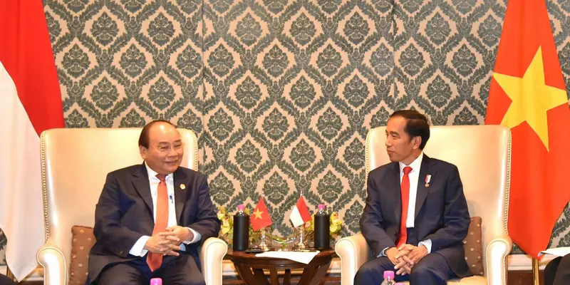 Presiden Jokowi Bertemu PM Vietnam