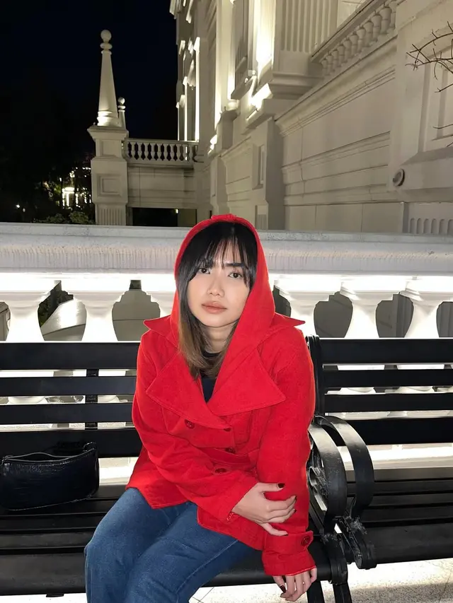 Gaya Padu Padan Jeans ala Marshella Aprilia