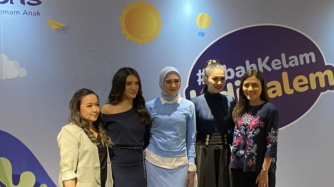 Sandra Dewi, Donita, dan Anissa Aziza