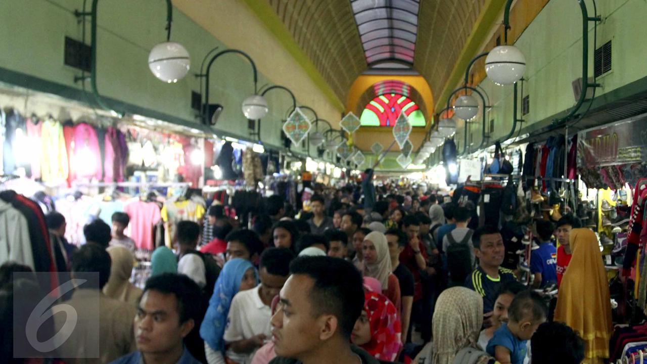 Mengapa Fenomena Marak Rojali Terjadi? Rombongan Jarang Beli Bikin Pusing Tenant Mal, Ini Dampak dan Solusinya