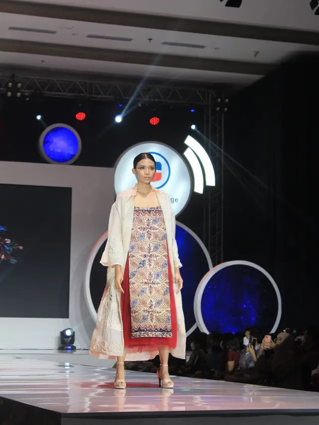 LaSalle College Tampilkan Keindahan Kain Nusantara dalam Sphere Creative Show 2022