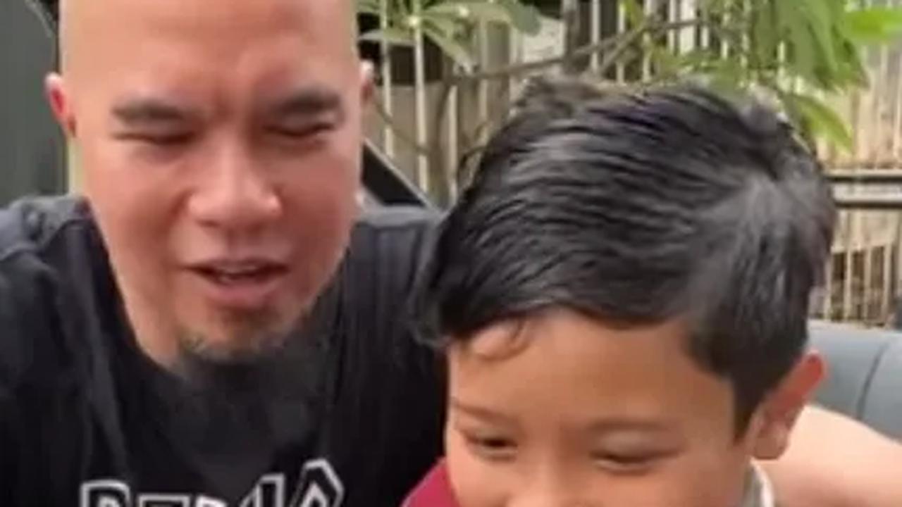 Jadi Pusat Perhatian, Ahmad Dhani Antar Muhammad Ali ke Sekolah Naik Mobil Perang