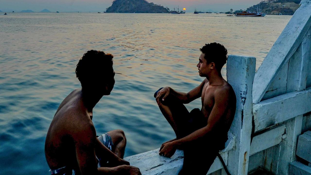 FOTO: Labuan Bajo Kota Seribu Sunset yang Menawan di Ujung Flores