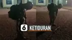 Momen anggota TNI ketiduran saat apel malam sambil berdiri memperlihatkan bagaimana perjuangannnya untuk bisa melawan rasa kantuk dan lelah.