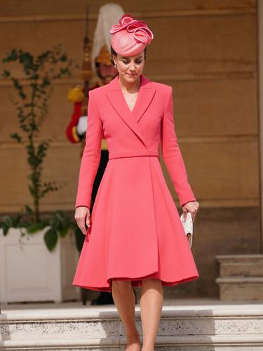 Penampilan Kate Middleton Hadiri Pesta Taman Kerajaan di Istana Buckingham