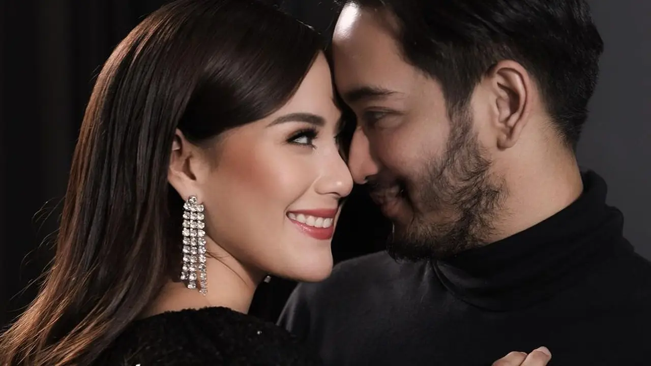 Foto mesra Syahnaz Sadiqah Bareng Jeje Govinda (https://www.instagram.com/p/CwKCfT_Jm2j/?img_index=1)