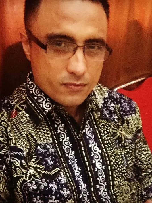 "Saya bukan penangkap, hanya tahu yang jelas informasi yang saya dapat kemarin ketangkap di rumahnya. Kebetulan dia sebagai pengguna sabu. Jadi untuk detailnya silahkan langsung tanya kepada yang menangkap," ungkap Siswandi. (Instagram/rizaldjibran_)