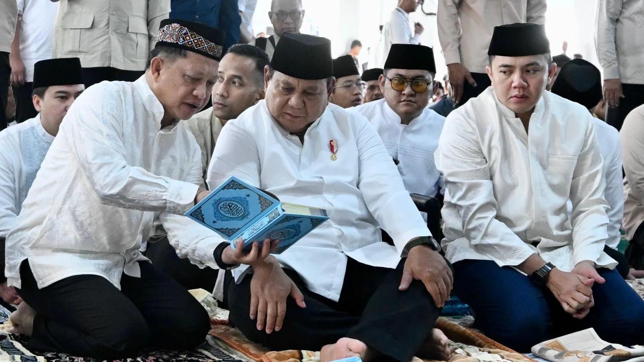 Kasatgas Tito Bersama Presiden Laksanakan Salat Idulfitri di Kabupaten Aceh Tamiang