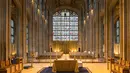 Tampilan pusat Kapel St George di Kastil Windsor, London, Inggris, Minggu (11/2). Pangeran Harry dan Meghan Markle akan mengadakan upacara pernikahan mereka di lokasi ini pada 19 Mei 2018. (AFP PHOTO/POOL/Dominic Lipinski)