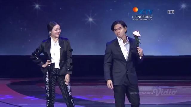 Sctv Awards 2019 Dibuka Dengan Aksi Sulap Ala Stefan William Dan Kawan Kawan Showbiz Liputan6 Com