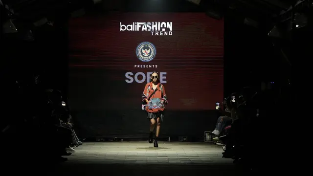 Karya Warga Binaan dan Desainer Tampil di Fashion Show