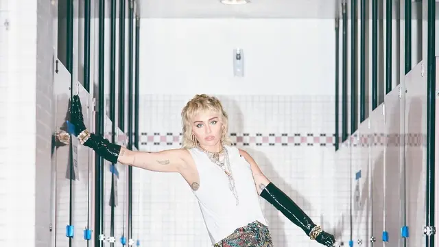 Tren model rambut mullet untuk wanita