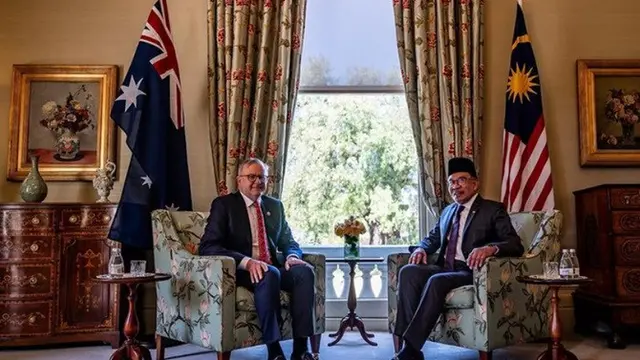 PM Malaysia Anwar Ibrahim dan PM Australia Anthony Albanese saat bertatap muka di Melbourne, Australia, pada Senin (4/3/2024). (Dok. Instagram/@anwaribrahim_my)