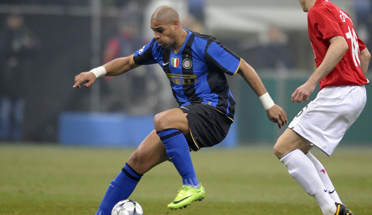 4. Adriano Leite - Penyerang mematikan yang pernah dimiliki oleh Inter Milan. Kematian sang ayah membuat Adriano tak miliki semangat dalam berkarier. (AFP/Damien Meyer)